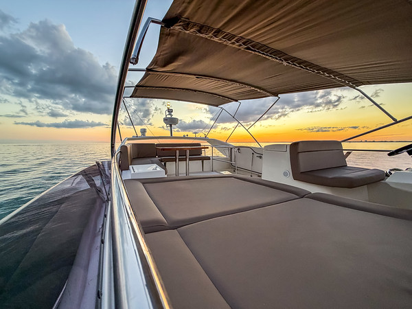 50' Prestige Fly - 6