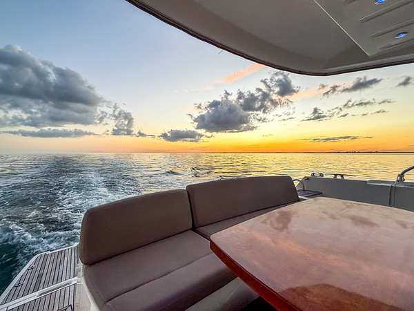 50' Prestige Fly - 7