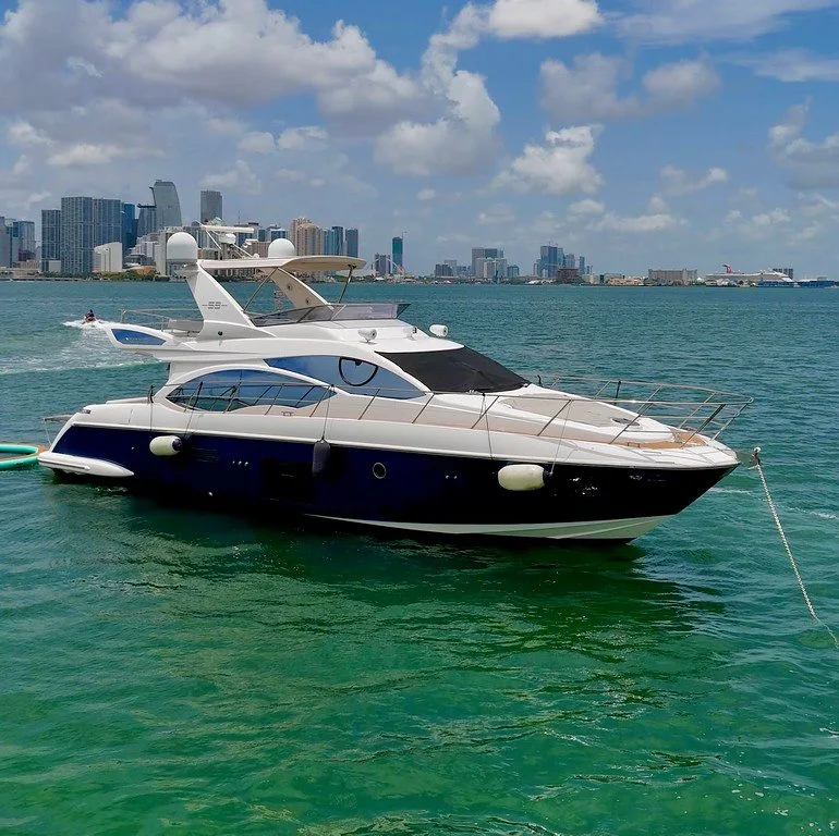 53' Azimut