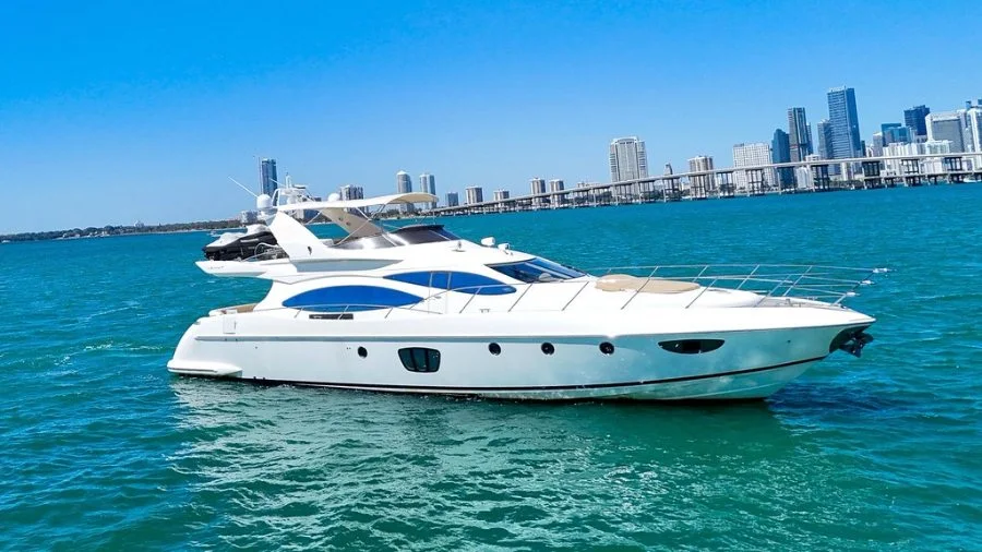70' Azimut Bay