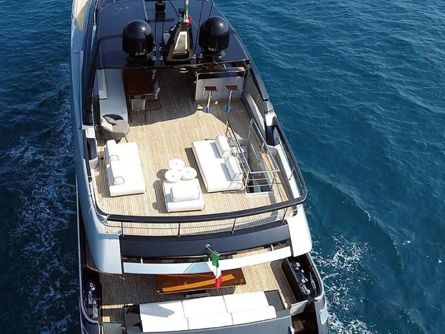 100' Riva (NA1)