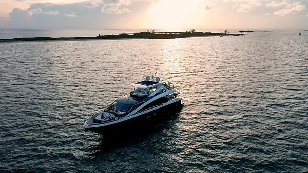 90' Sunseeker
