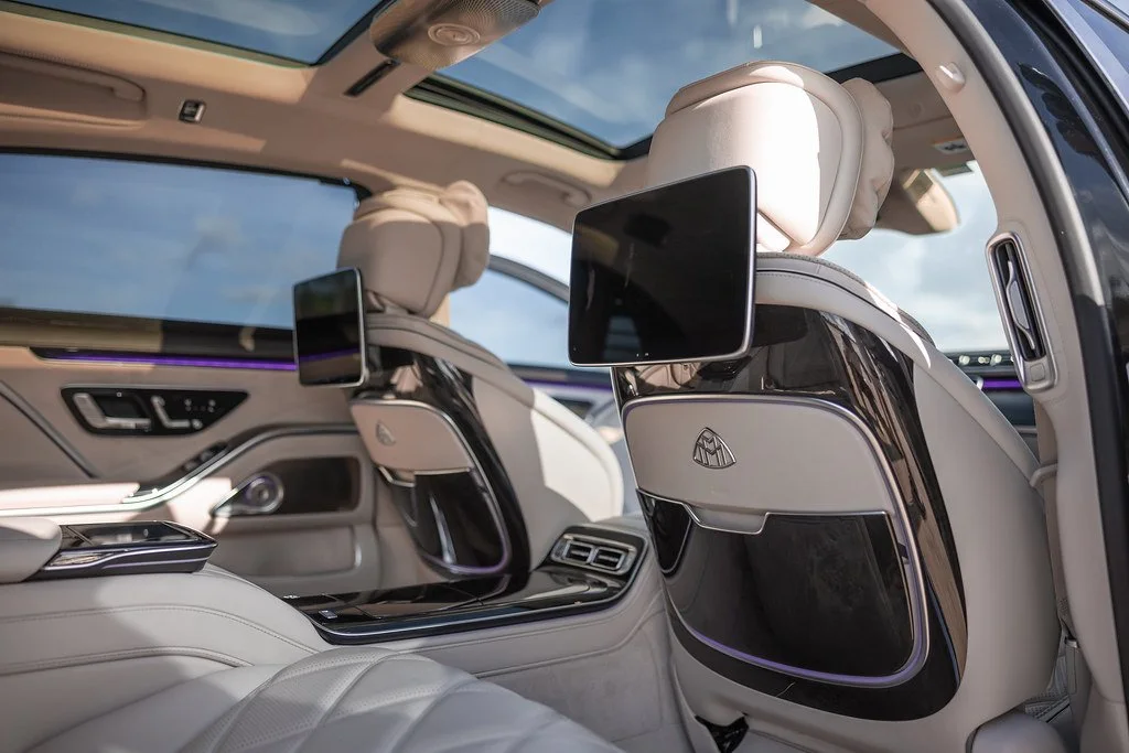 Maybach S580 2tone Blk-Wht On White Int