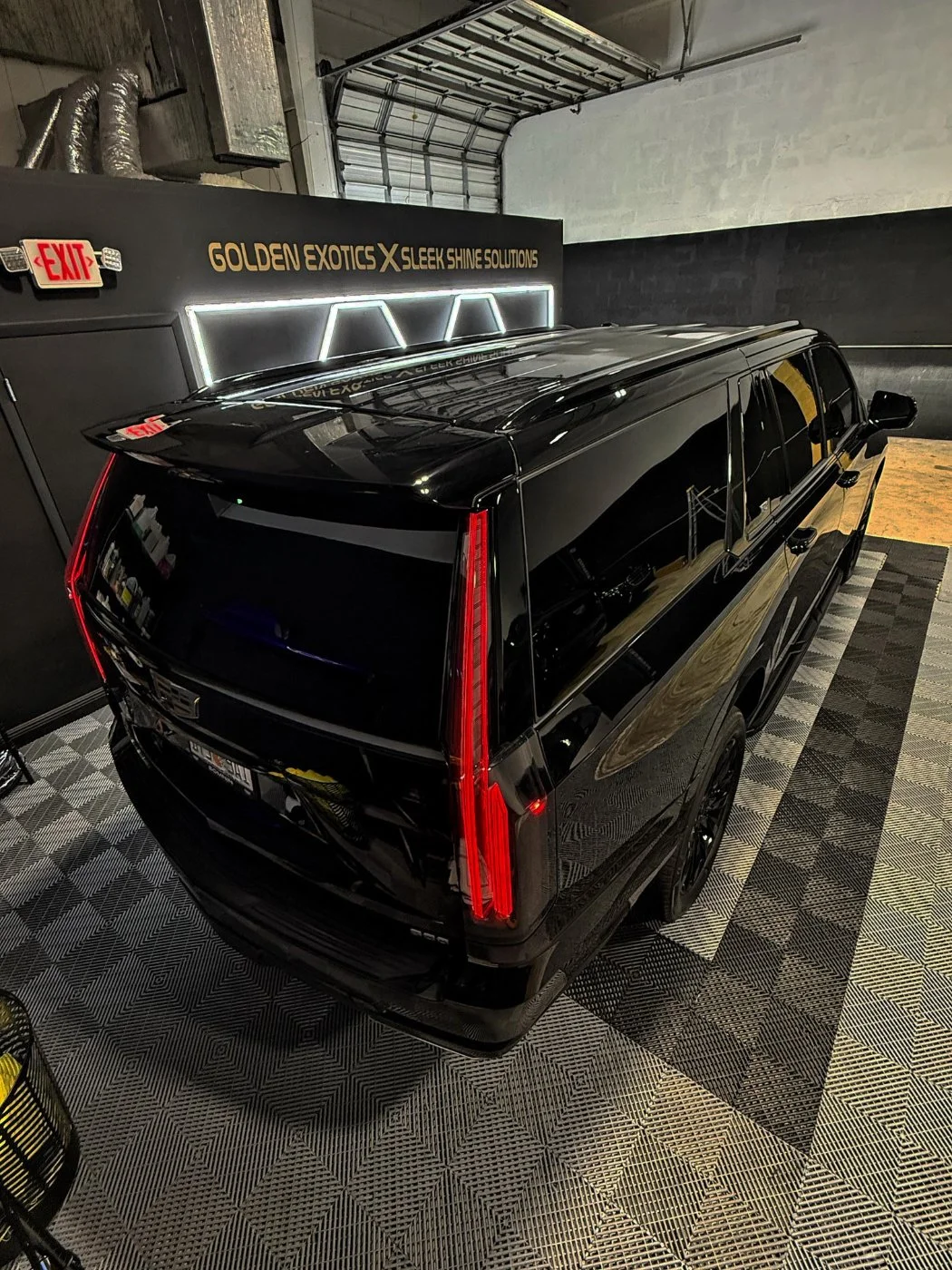 Cadillac Escalade ESV w stars ✨