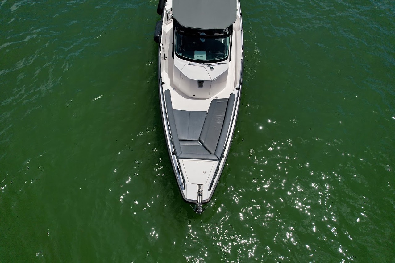 28' Axopar 4