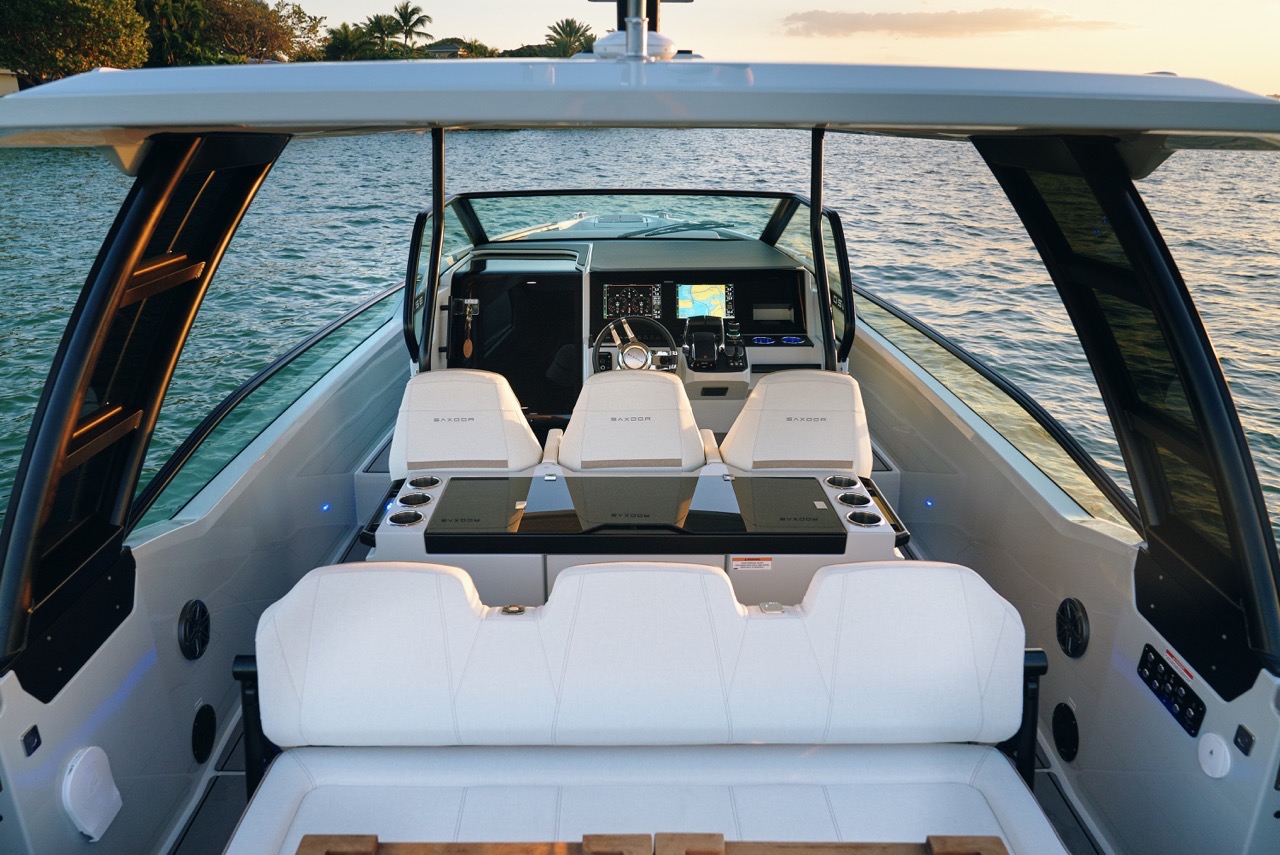 32' Saxdor 14