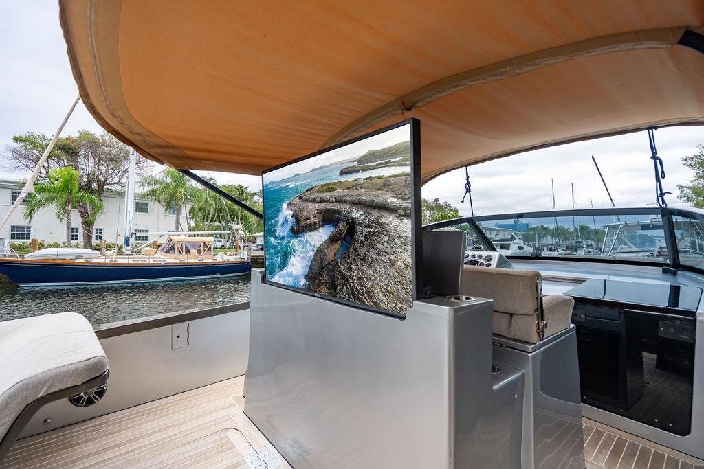 43’ Continental 9