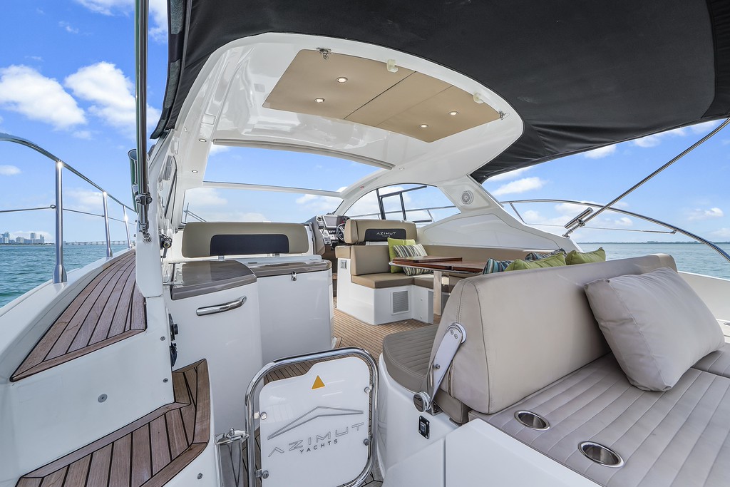 43' Azimut 8