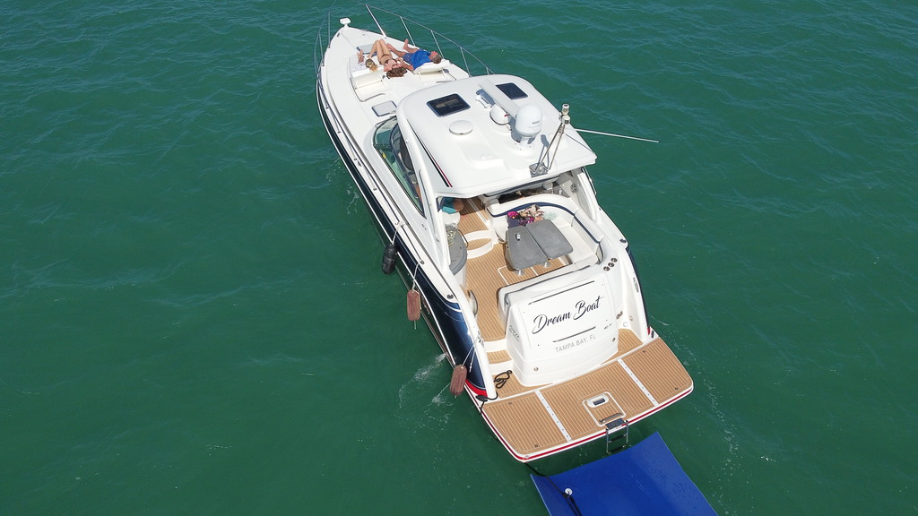 45' Formula V 8