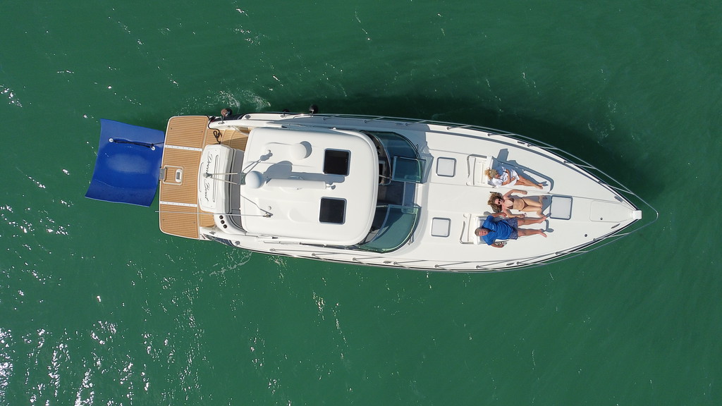 45' Formula V 10
