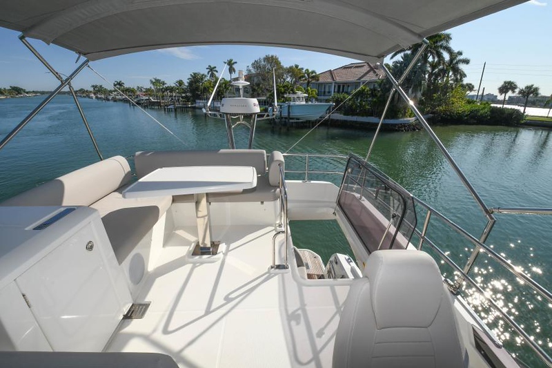 45' Prestige 8