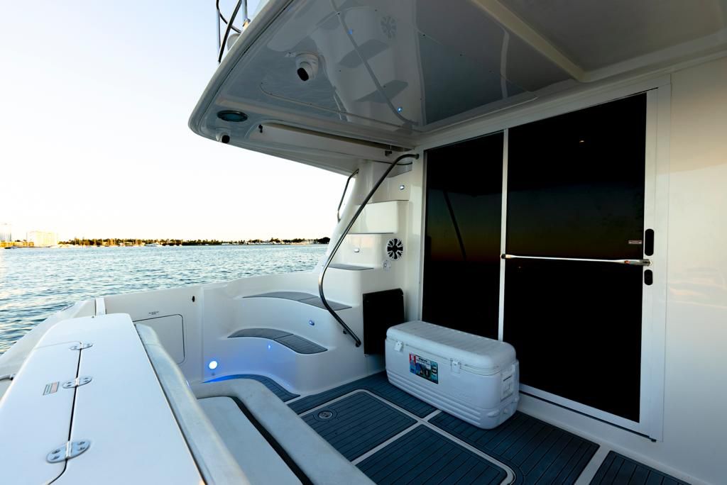 47' Searay G 8